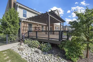 10500 Wallingsford Cir, Centerville, OH 45458 - Photo 8