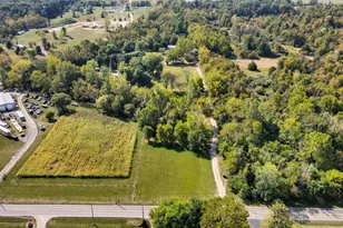 12499 Tarlton Rd, Circleville, OH 43113 - Photo 2