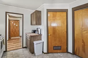 4484 Grimsby Rd, Columbus, OH 43227 - Photo 26