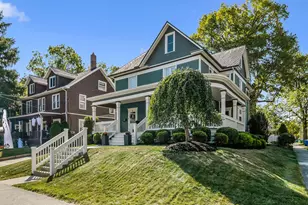 297 W William St, Delaware, OH 43015 - Photo 2