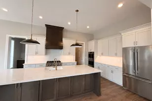 7844 Sparrow Run Dr, Plain City, OH 43064 - Photo 12