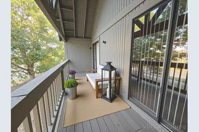 2744 Greystone Drive #E, Columbus, OH 43220 - Photo 4