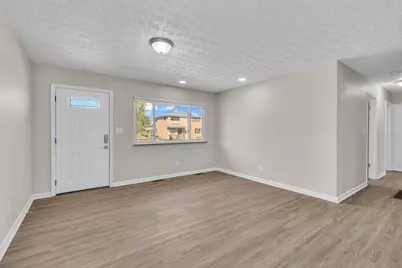 3134 Medina Avenue, Columbus, OH 43224 - Photo 6