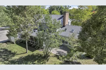 733 Mount Parnassus Drive, Granville, OH 43023 - Photo 2