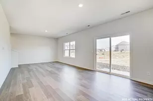 5718 Orch Lks Trl Dr, Canal Winchester, OH 43110 - Photo 6