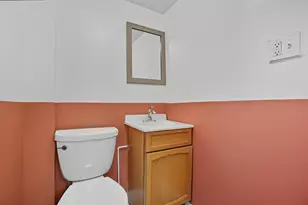 898 Chestershire Rd, Columbus, OH 43204 - Photo 56