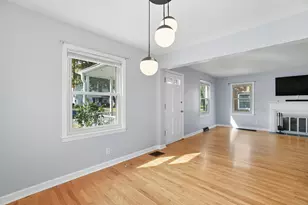 898 Chestershire Rd, Columbus, OH 43204 - Photo 20