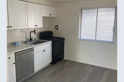 667 Riverview Drive, Columbus, OH 43202 - Photo 14