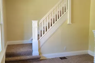 221 S Highland Ave, Columbus, OH 43223 - Photo 14