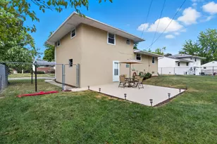 1385 Thurell Rd, Columbus, OH 43229 - Photo 32