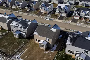 373 Cardinal Pt Dr, Delaware, OH 43015 - Photo 38