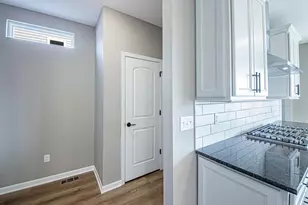 373 Cardinal Pt Dr, Delaware, OH 43015 - Photo 14