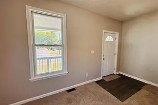 355 Eddy St, Newark, OH 43055 - Photo 2