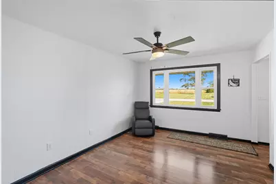 1067 Spring Lake Avenue, Washington Court House, OH 43160 - Photo 8