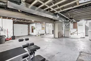 915 W Main St, Newark, OH 43055 - Photo 30