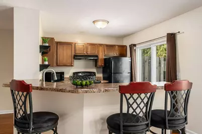 185 Prairiecreek Way, Columbus, OH 43213 - Photo 8