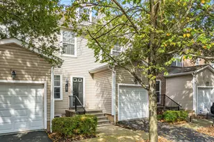 185 Prairie Creek Way, Columbus, OH 43213 - Photo 2