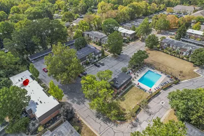 2782 Chateau Circle S #45, Columbus, OH 43221 - Photo 32