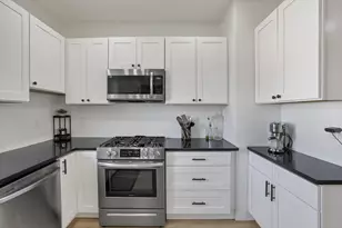 1466 Hamlet St, Columbus, OH 43201 - Photo 16