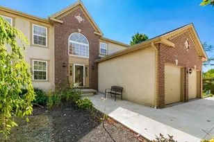 3902 River's Run Dr, Lewis Center, OH 43035 - Photo 1