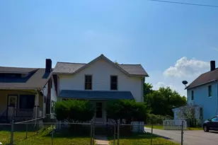 568 Turner St, Elyria, OH 44035 - Photo 2