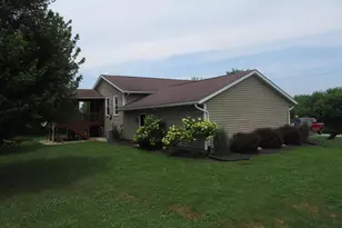 1906 Seminary Rd, Heath, OH 43056 - Photo 2