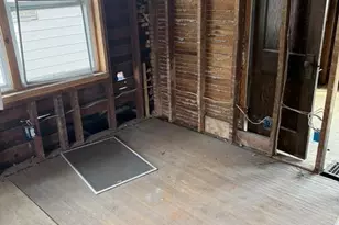 1921 Sullivant Ave, Columbus, OH 43223 - Photo 16