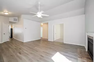 6817 Riding Trail Dr, Canal Winchester, OH 43110 - Photo 4