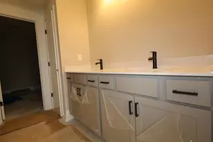 2727 Charlotte Wy, Delaware, OH 43015 - Photo 10