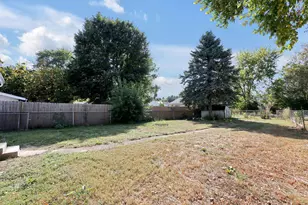 523 Thompson St, Marion, OH 43302 - Photo 16