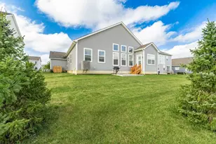 612 Ludham Trl, Pickerington, OH 43147 - Photo 2