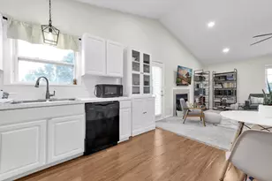 710 Village Blvd, Plain City, OH 43064 - Photo 8