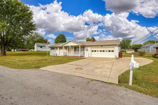 260 Meadow Dr, Circleville, OH 43113 - Photo 2