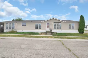 4132 Martinsburg Dr, Columbus, OH 43207 - Photo 2