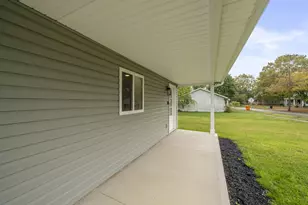 329 N Marion St, Cardington, OH 43315 - Photo 2
