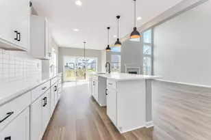 5447 Scotch Woods Dr, Grove City, OH 43123 - Photo 8