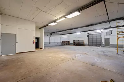 3895 Sullivant Avenue, Columbus, OH 43228 - Photo 8