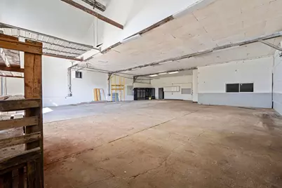 3895 Sullivant Avenue, Columbus, OH 43228 - Photo 10