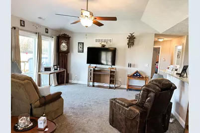 1909 Teakwood Drive, Ontario, OH 44906 - Photo 8