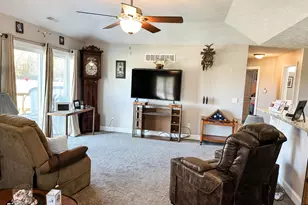 1909 Teakwood Dr, Ontario, OH 44906 - Photo 8