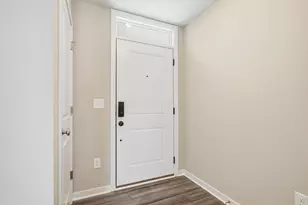 5487 Fawnsbury Ct, Powell, OH 43065 - Photo 2