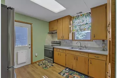 6677 Spicewood Court, Columbus, OH 43228 - Photo 12