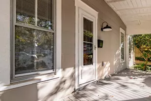 327 E Elm St, Granville, OH 43023 - Photo 8