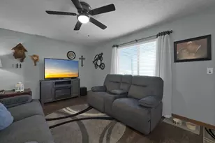 518 Virginia St, Ashville, OH 43103 - Photo 8