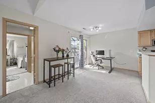 2430 Sportsman Dr, Grove City, OH 43123 - Photo 12