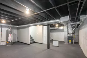 65 N Chase Ave, Columbus, OH 43204 - Photo 26