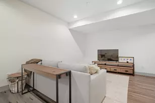 249 E Greenwood Ave, Columbus, OH 43201 - Photo 62