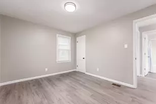 2488 McGuffey Rd, Columbus, OH 43211 - Photo 14