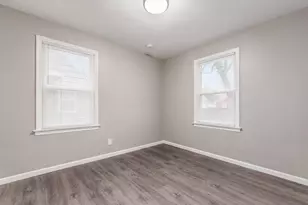 2488 McGuffey Rd, Columbus, OH 43211 - Photo 16