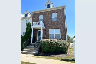 952 Hartford Village Boulevard, Columbus, OH 43228 - Photo 2